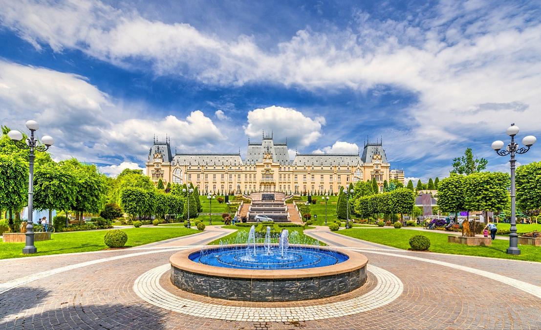 Iasi-Palace-of-Culture-Shutterstock